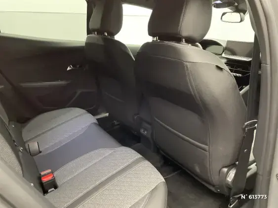 PEUGEOT 2008 II - voiture d'occasion - Photo 11