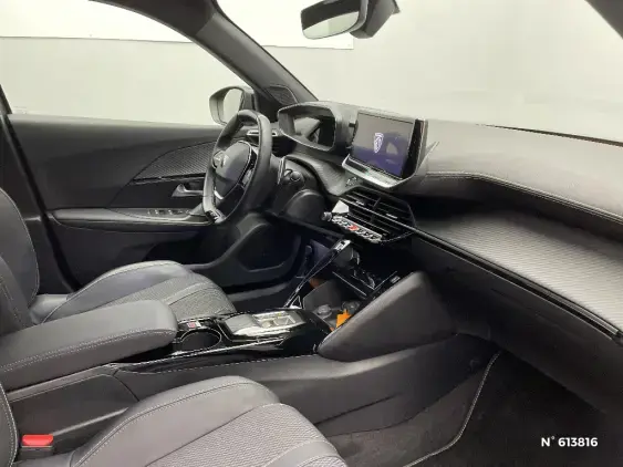 PEUGEOT 2008 II - voiture d'occasion - Photo 10