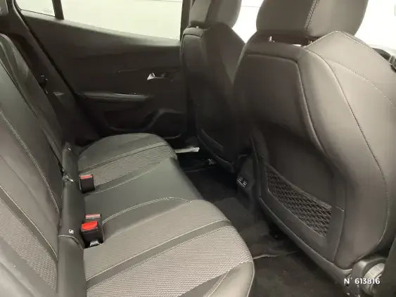 PEUGEOT 2008 II - voiture d'occasion - Photo 11