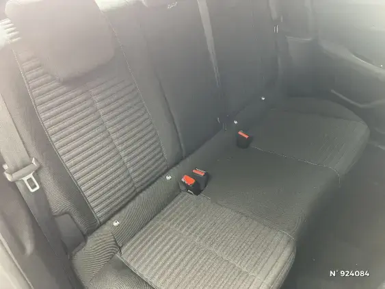 PEUGEOT 208 BUSINESS R II - voiture d'occasion - Photo 11