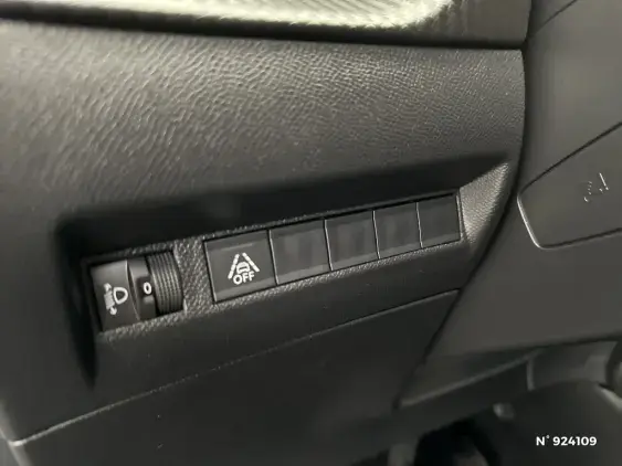 PEUGEOT 2008 ELECTRIQUE II - voiture d'occasion - Photo 15