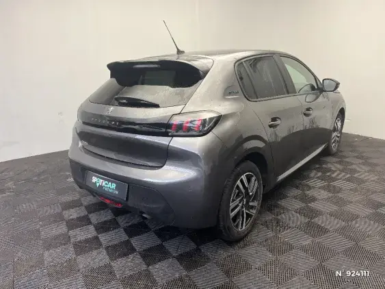 PEUGEOT 208 BUSINESS R II - voiture d'occasion - Photo 4