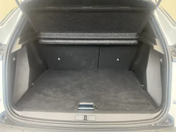 PEUGEOT 2008 II - voiture d'occasion - Photo 7