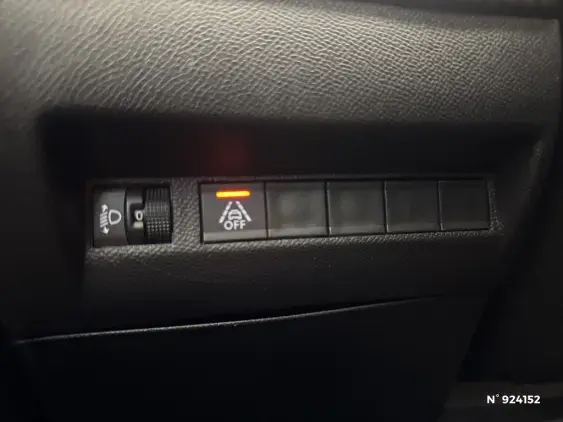 PEUGEOT 208 BUSINESS R II - voiture d'occasion - Photo 15