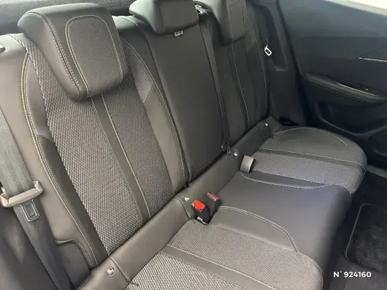 PEUGEOT 2008 II - voiture d'occasion - Photo 11