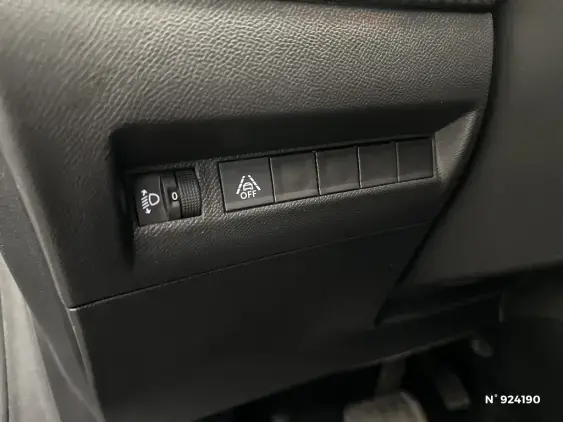 PEUGEOT 208 BUSINESS R II - voiture d'occasion - Photo 15
