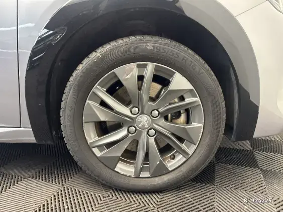 PEUGEOT 208 ELECTRIQUE II - voiture d'occasion - Photo 8