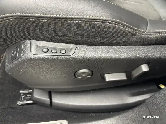 PEUGEOT 3008 II - voiture d'occasion - Photo 26