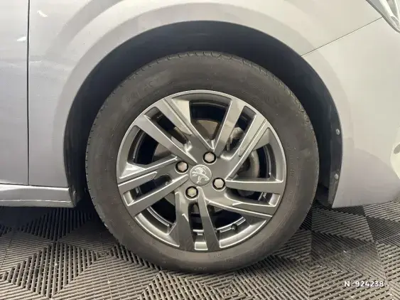 PEUGEOT 208 II - voiture d'occasion - Photo 8