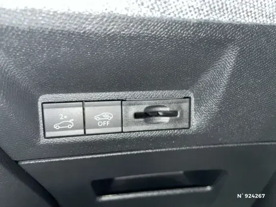 PEUGEOT 3008 III - voiture d'occasion - Photo 15