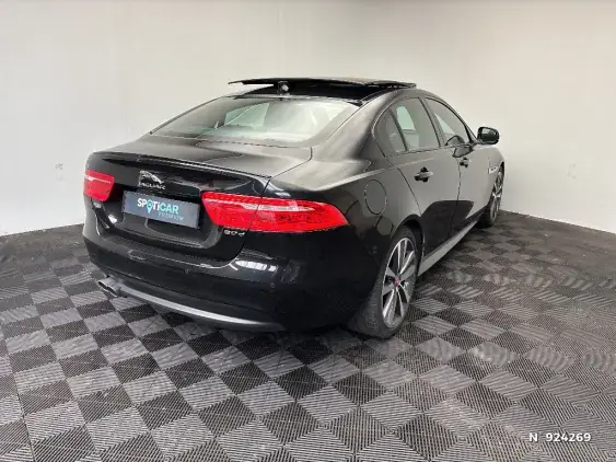 JAGUAR XE - voiture d'occasion - Photo 4