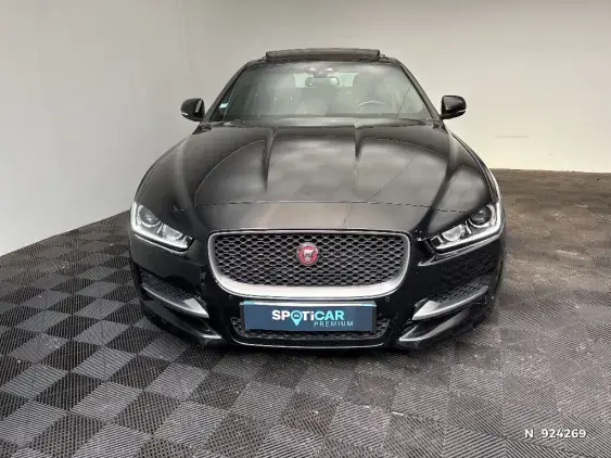 JAGUAR XE - voiture d'occasion - Photo 3