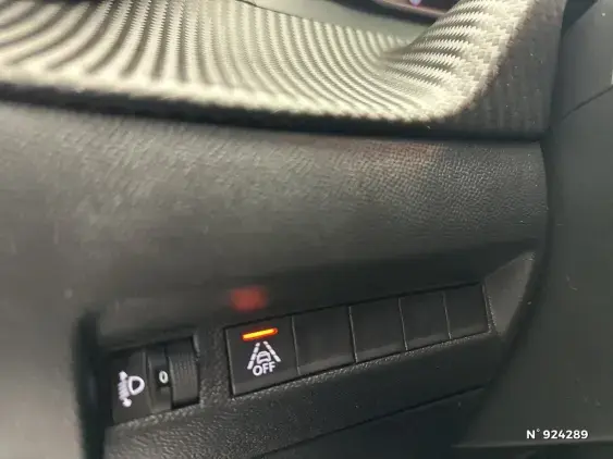 PEUGEOT 208 BUSINESS R II - voiture d'occasion - Photo 15