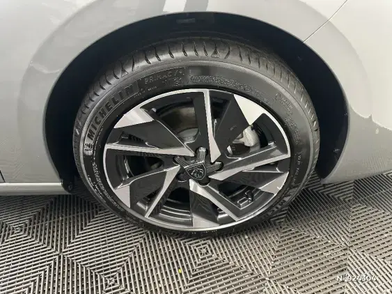 PEUGEOT 308 III - voiture d'occasion - Photo 8