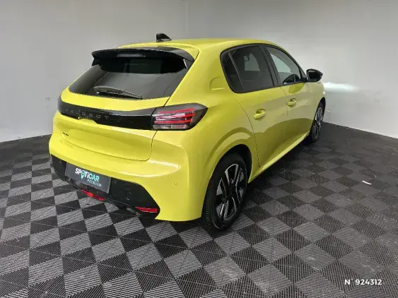 PEUGEOT 208 II - voiture d'occasion - Photo 4