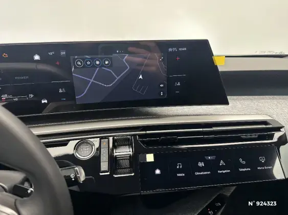 PEUGEOT 3008 III - voiture d'occasion - Photo 13