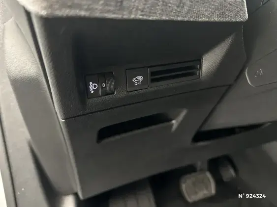 PEUGEOT 3008 III - voiture d'occasion - Photo 14