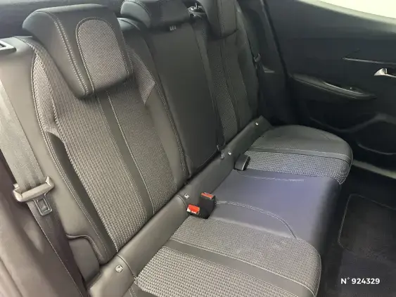 PEUGEOT 2008 II - voiture d'occasion - Photo 11