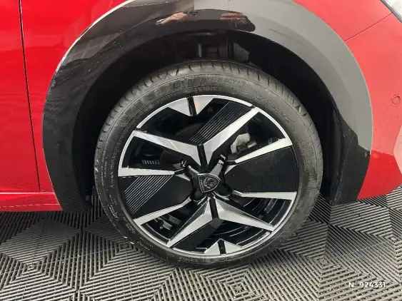 PEUGEOT 208 II - voiture d'occasion - Photo 8