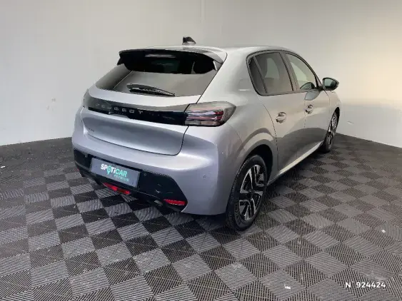 PEUGEOT 208 II - voiture d'occasion - Photo 4