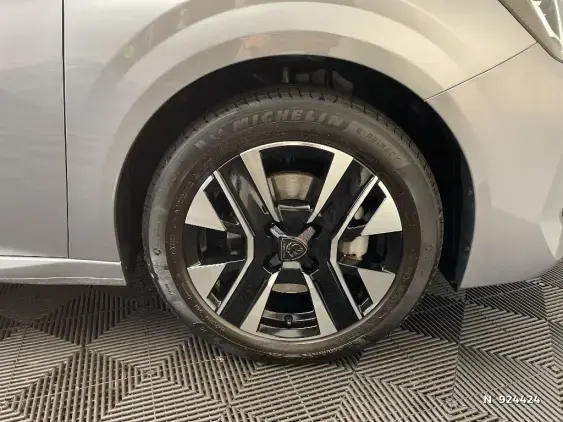 PEUGEOT 208 II - voiture d'occasion - Photo 8