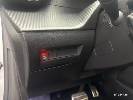 PEUGEOT 208 BUSINESS R II - voiture d'occasion - Photo 15