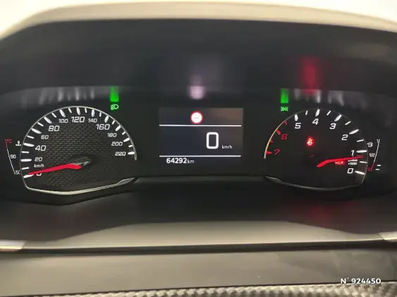 PEUGEOT 2008 II - voiture d'occasion - Photo 12