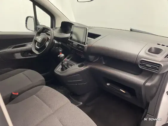 PEUGEOT PARTNER III - voiture d'occasion - Photo 9