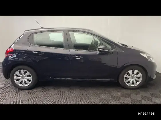 PEUGEOT 208 BUSINESS R II - voiture d'occasion - Photo 5