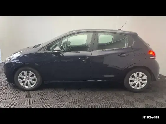 PEUGEOT 208 BUSINESS R II - voiture d'occasion - Photo 2