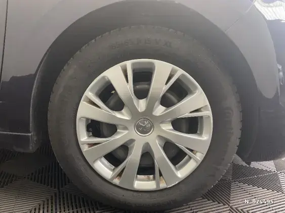 PEUGEOT 208 BUSINESS R II - voiture d'occasion - Photo 8