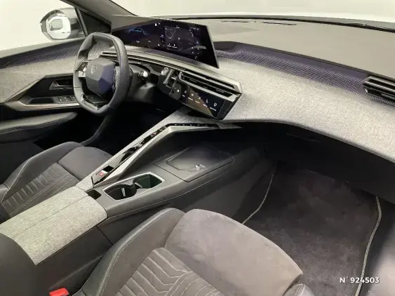 PEUGEOT 5008 ELECTRIQUE III - voiture d'occasion - Photo 10