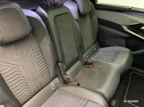 PEUGEOT 5008 ELECTRIQUE III - voiture d'occasion - Photo 11