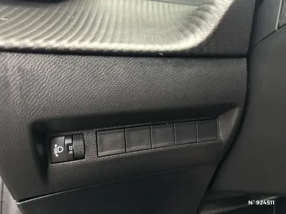 PEUGEOT 208 II - voiture d'occasion - Photo 15