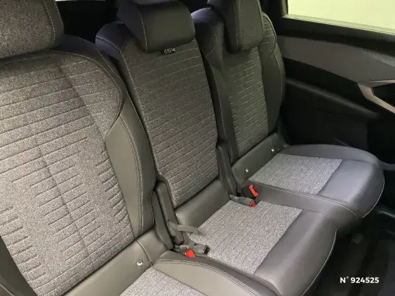 PEUGEOT 5008 III - voiture d'occasion - Photo 11
