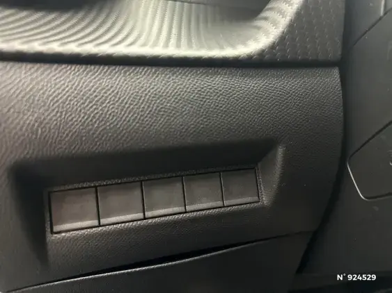 PEUGEOT 208 II - voiture d'occasion - Photo 15