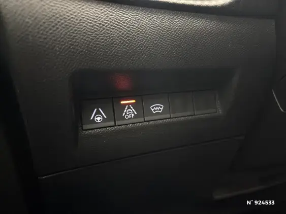 PEUGEOT 2008 II - voiture d'occasion - Photo 15