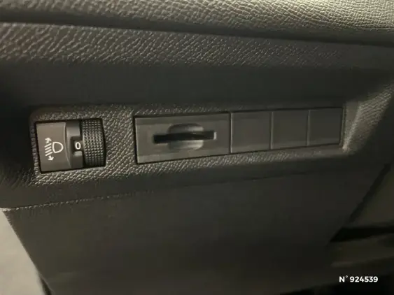 PEUGEOT 308 SW III - voiture d'occasion - Photo 15