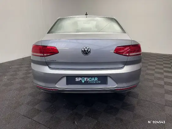 VOLKSWAGEN PASSAT VIII - voiture d'occasion - Photo 6