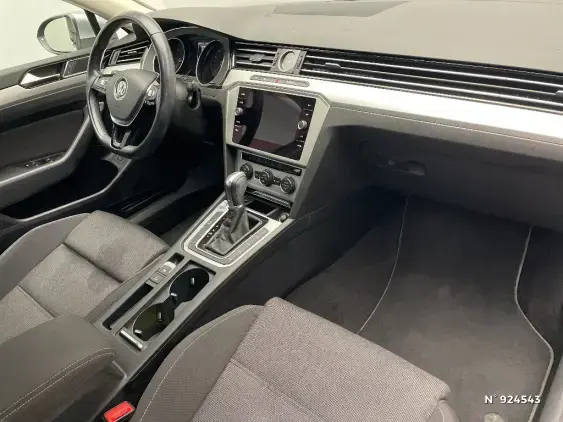 VOLKSWAGEN PASSAT VIII - voiture d'occasion - Photo 10