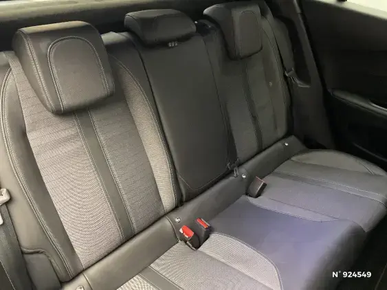 PEUGEOT 2008 II - voiture d'occasion - Photo 11