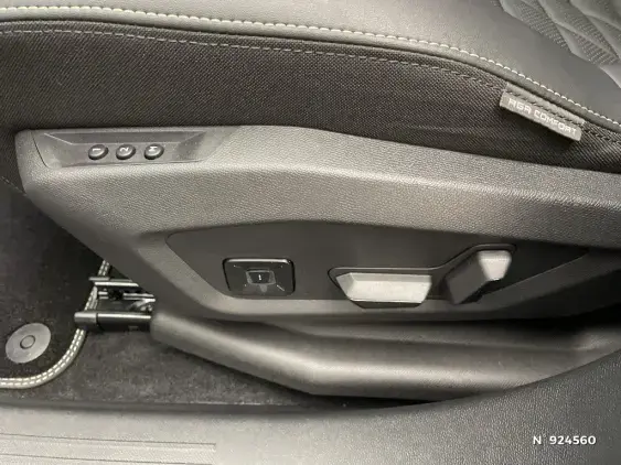 PEUGEOT 5008 ELECTRIQUE III - voiture d'occasion - Photo 28