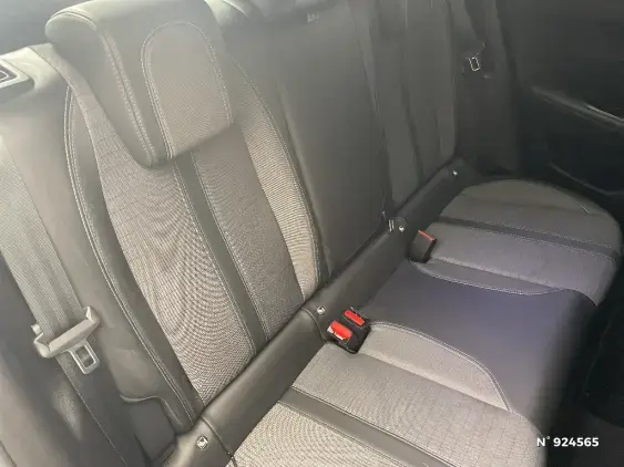 PEUGEOT 2008 II - voiture d'occasion - Photo 11