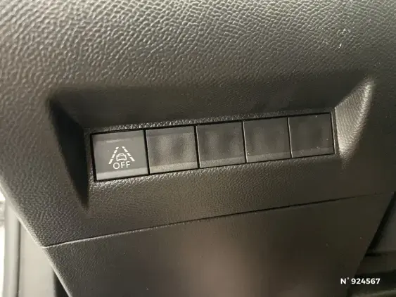 PEUGEOT 2008 II - voiture d'occasion - Photo 15