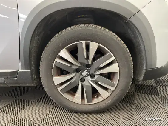 PEUGEOT 2008 - voiture d'occasion - Photo 8