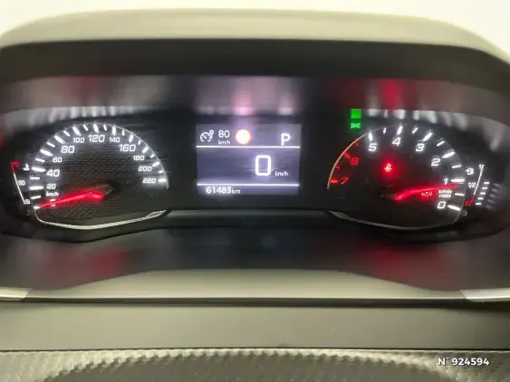 PEUGEOT 2008 II - voiture d'occasion - Photo 12