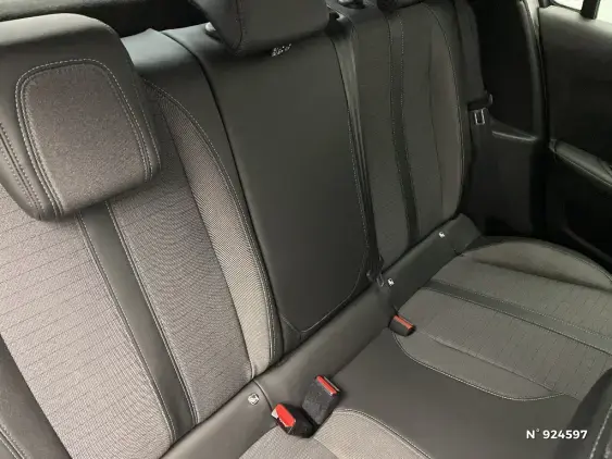 PEUGEOT 208 BUSINESS R II - voiture d'occasion - Photo 11