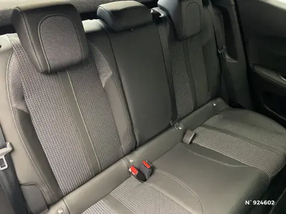 PEUGEOT 2008 ELECTRIQUE II - voiture d'occasion - Photo 11