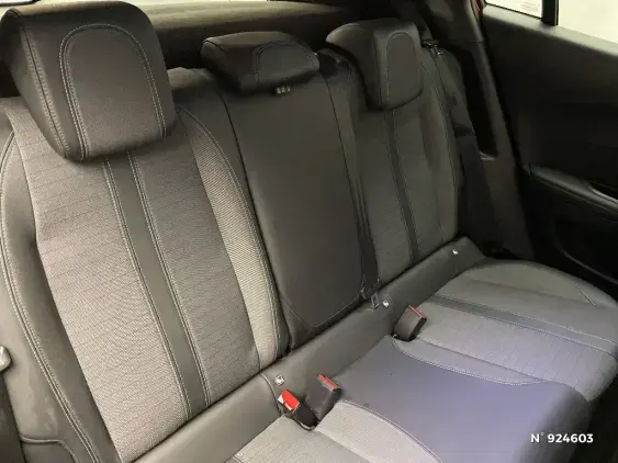 PEUGEOT 2008 II - voiture d'occasion - Photo 11