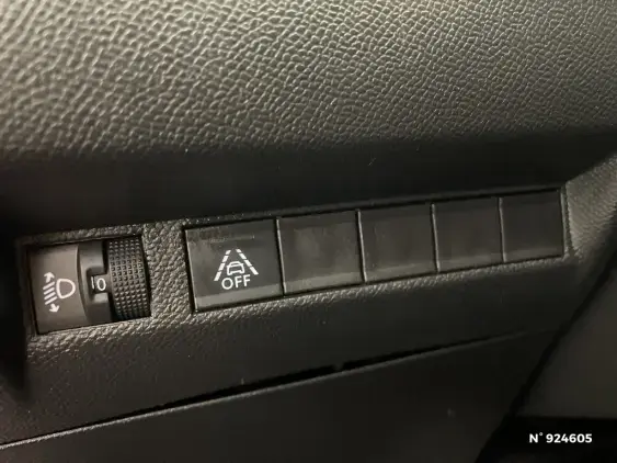 PEUGEOT 208 BUSINESS R II - voiture d'occasion - Photo 15